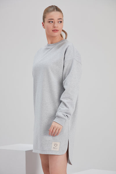 close look Noacode ecofriendly recyled cotton fleece grey dress for tall plus size women ethical fashion Europe Netherlands Germany Austria Denmark Norway UK USA love earth
