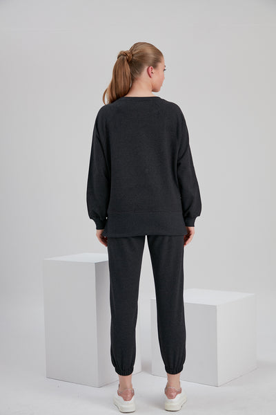 back of Noacode dark grey ethical eco-friendly sweatpants tall plus size loungewear fashion  Belgium 