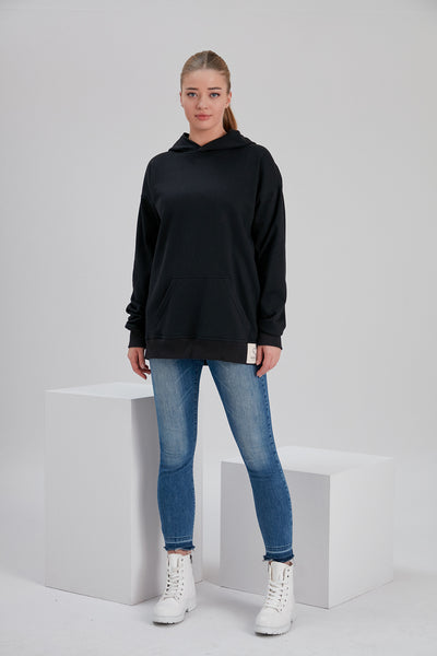 Hoodie and denim look with Naocode ecofriendly black hoodie for tall plus size women Netherlands USA UK