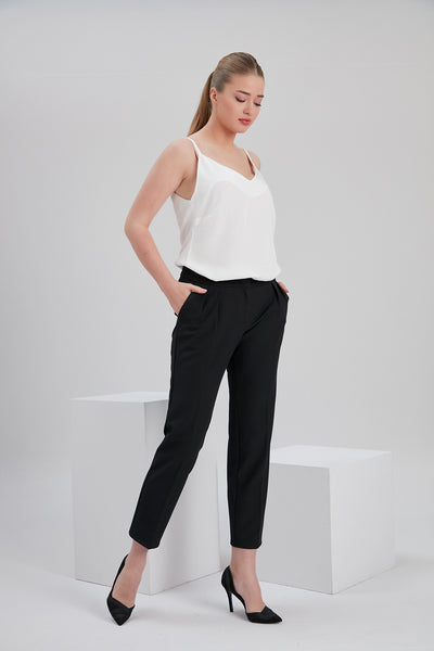 noacode sustainable black recycled pants with ethical tall plus size office fashion Netherlands EU Belgium Denmark Germany Sweeden