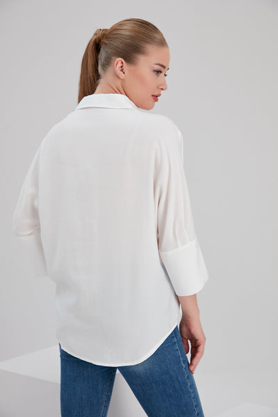 plus size elegant white Tencel shirt with sustainable accessories